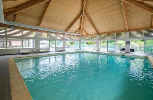 Saumur Ski Chalet | ZEcamping 3 étoiles dog friendly piscine couverte