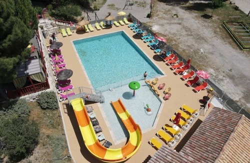 Saint Maime Ski Chalet | ZEcamping 3 étoiles animé parc aquatique locatif TV LV clim 140m2