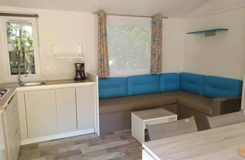 Commequiers House | ZEcamping 3 étoiles piscine couverte piscine chauffée locatif TV 33m2