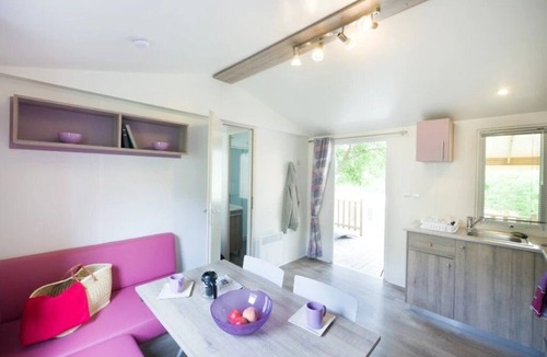 Mazeres House | ZEcamping 3 étoiles piscine chiens acceptés locatif BBQ 26m2 4 pers