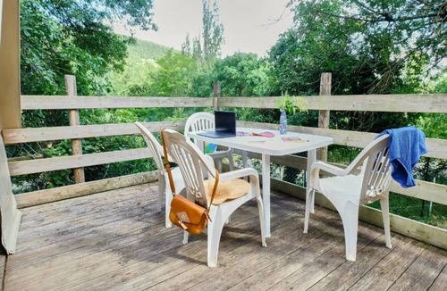 Lussas House | ZEcamping 3 étoiles piscine chauffée tente 18m2