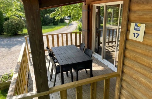 Soreze Ski Chalet | ZEcamping 3 étoiles piscine chauffée dog friendly locatif TV clim 31m2