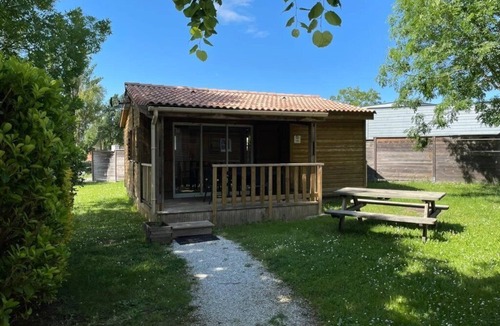 Soreze Ski Chalet | ZEcamping 3 étoiles piscine chauffée pet friendly locatif TV LV clim
