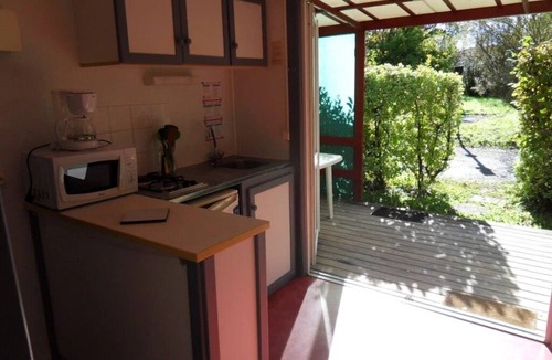 Urt Ski Chalet | ZEcamping 3 étoiles piscine pet friendly bien-être locatif TV 22m2 4 pers