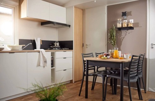 Saint Maime House | ZEcamping 3* animé parc aquatique mobil-home TV LV clim 35m2