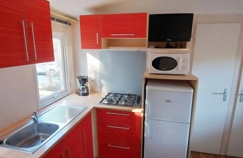 Bizanet House | ZEcamping 3* animé pataugeoire fitness locatif TV clim 23m2 4 pers