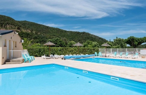 Arles-sur-Tech House | ZEcamping 3* animé piscine chauffée mobil-home TV clim 24m2