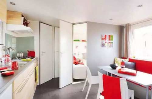 Guemene-Penfao House | ZEcamping 3* animé piscine chauffée mobil-home TV 27m2 4 pers
