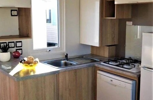 Chateauroux House | ZEcamping 3* chiens acceptés animations mobil-home TV