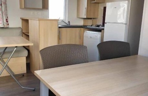 Chateauroux House | ZEcamping 3* chiens acceptés animations mobil-home TV