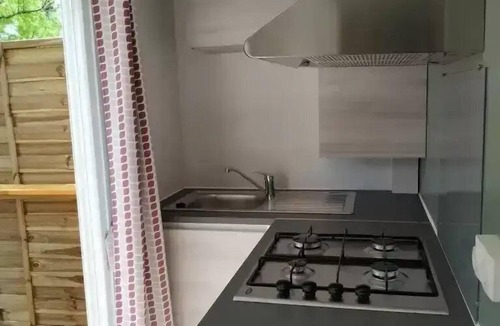 Junas House | ZEcamping 3* dog friendly avec piscine dans un environnement calme