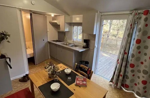 Tuchan House | ZEcamping 3* dog friendly avec piscine dans un environnement calme