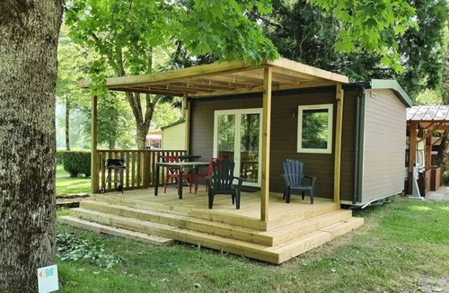Seix House | ZEcamping 3* espace aquatique chiens acceptés mobil-home TV 18m2