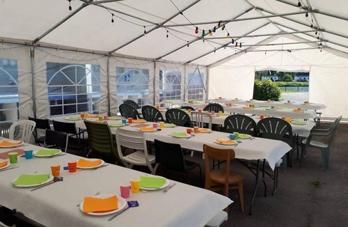 Martigny House | ZEcamping 3* chiens acceptés tente TV BBQ 6m2 4 pers
