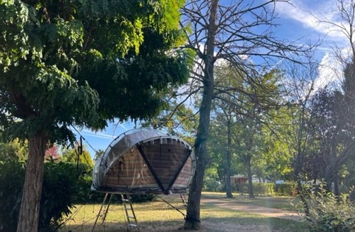 Bagneaux-sur-Loing Cabin | ZEcamping 3* animaux acceptés cabane 10m2 2 pers