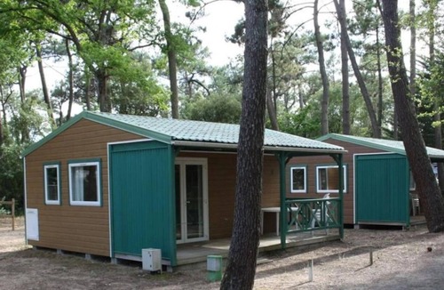 Saint-Jean-de-Monts Ski Chalet | ZEcamping 3* avec chiens acceptés piscine couverte et piscine chauffée
