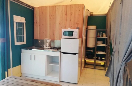 Savigny-en-Veron House | ZEcamping 3* locatif BBQ 25m2 2 pers