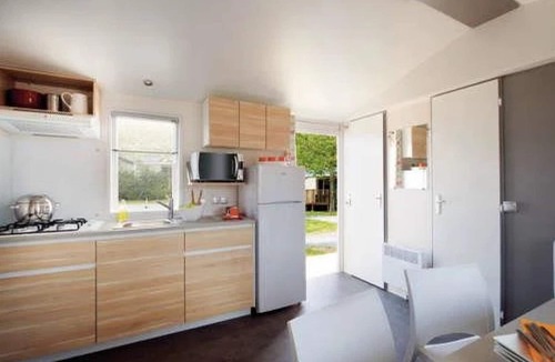 Chassagnes House | ZEcamping 3* pataugeoire piscine pet friendly locatif TV clim 31m2