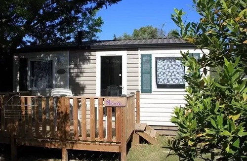 Junas House | ZEcamping 3* pataugeoire locatif BBQ clim 4 pers