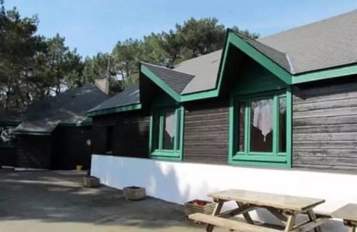 Guemene-Penfao House | ZEcamping 3* piscine chauffée pet friendly animations locatif TV 31m2