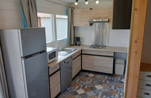 Mazeres Ski Chalet | ZEcamping 3* piscine chalet BBQ clim 30m2 4 pers