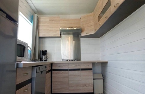 Mazeres Ski Chalet | ZEcamping 3* piscine chalet BBQ clim 30m2 4 pers