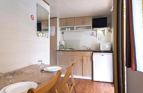Arles-sur-Tech House | ZEcamping 3* piscine chauffée mobil-home TV 15m2
