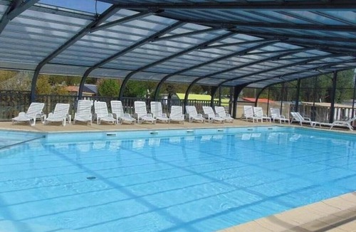 Avrille Cabin | ZEcamping 3* piscine couverte animations locatif 16m2 4 pers