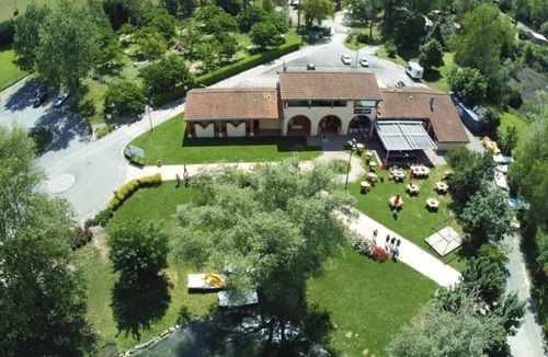 Montgeard House | ZEcamping 3* piscine dog friendly animations locatif 26m2 4 pers