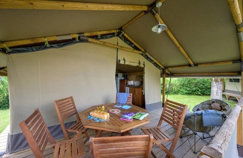Hauterives House | ZEcamping 3* piscine chauffée animations jacuzzi locatif 35m2 5 pers