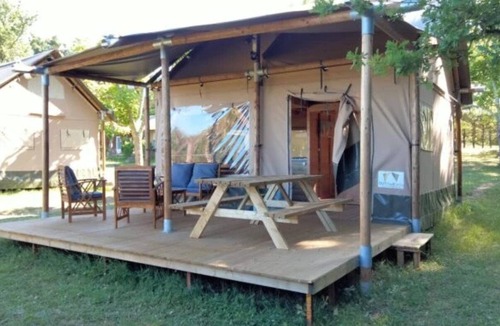 Devillac House | ZEcamping 3* piscine pet friendly locatif BBQ 55m2 4 pers