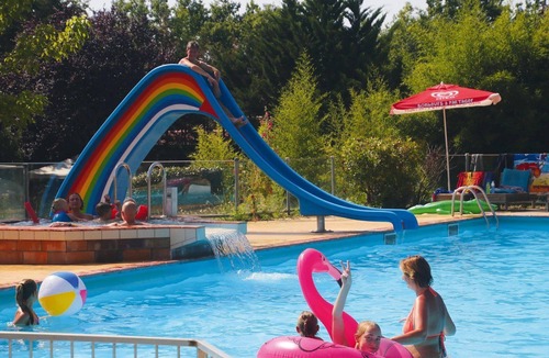 Devillac House | ZEcamping 3* piscine pet friendly locatif BBQ 55m2 4 pers