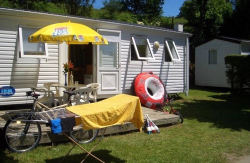 Salles-Curan House | ZEcamping 4 étoiles piscine chauffée mobil-home 36m2