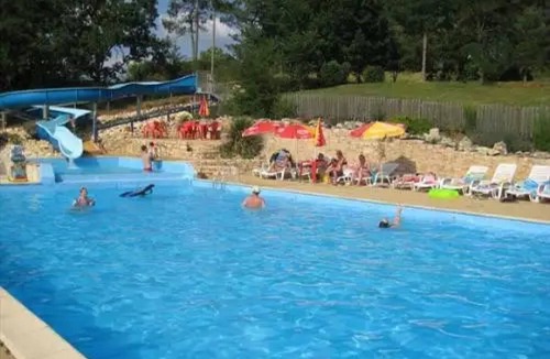 Salles House | ZEcamping 4 étoiles animé parc aquatique dog friendly locatif 32m2