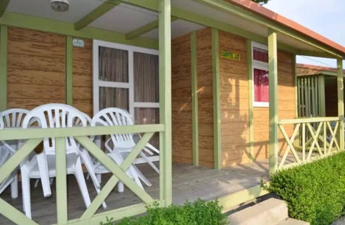 Pals House | ZEcamping 4 étoiles parc aquatique toboggans locatif 36m2 6 pers