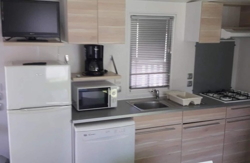 Foix House | ZEcamping 4 étoiles pataugeoire chiens acceptés locatif TV LV 40m2