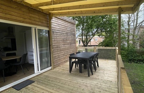 Apremont House | ZEcamping 4 étoiles piscine couverte mobil-home TV LV BBQ 33m2