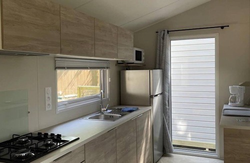 Apremont House | ZEcamping 4 étoiles piscine couverte chiens acceptés mobil-home TV BBQ