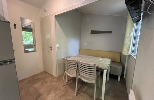 Apremont House | ZEcamping 4 étoiles piscine couverte chiens acceptés locatif BBQ 20m2