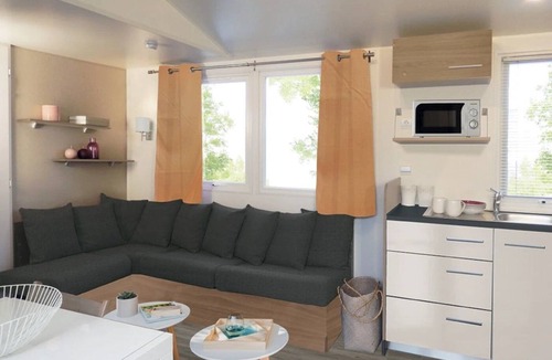Saint-Cyprien House | ZEcamping 4* 3km plage parc aquatique mobil-home TV BBQ clim 33m2
