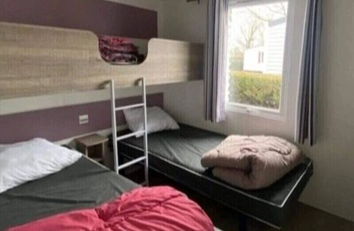 Bourgneuf-en-Retz House | ZEcamping 4* animé piscine couverte mobil-home TV BBQ 32m2 8 pers