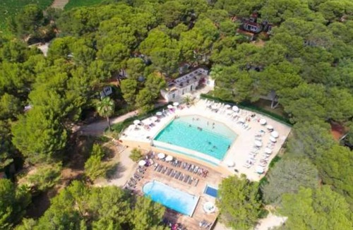 Castelnau-de-Guers House | ZEcamping 4 étoiles piscine chiens acceptés mobil-home TV 20m2 2 pers