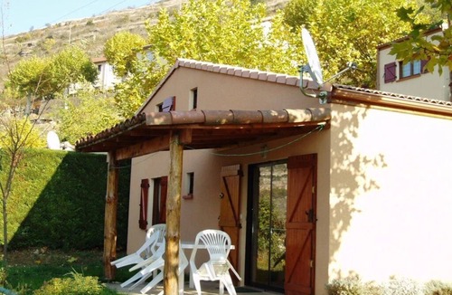 Saint-Rome-de-Tarn House | ZEcamping 4* familial piscine pet friendly chalet TV BBQ clim 45m2