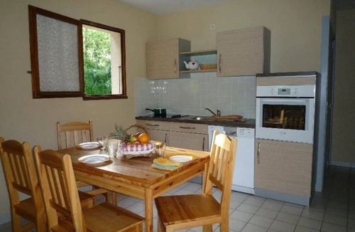 Saint Sozy House | ZEcamping 4* pataugeoire chiens acceptés fitness locatif TV LV BBQ