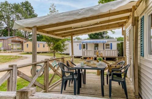 Nesles-la-Vallee Other | ZEcamping 4 pet friendly avec piscine chauffée et pataugeoire