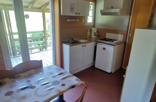 Ucel Ski Chalet | ZEcamping 4* piscine chauffée toboggans chiens acceptés locatif 21m2