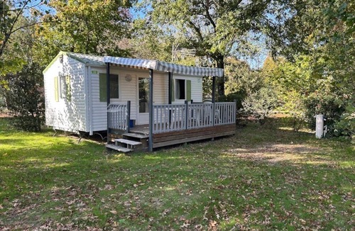 Apremont House | ZEcamping 4* piscine couverte dog friendly jacuzzi mobil-home BBQ 24m2