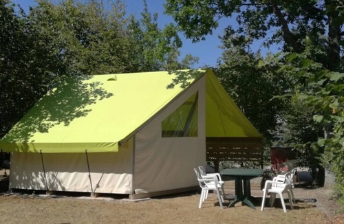 Apremont House | ZEcamping 4* piscine couverte chiens acceptés tente BBQ 17m2 4 pers