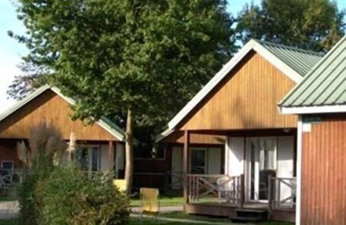 Jumieges Ski Chalet | ZEcamping 4* piscine couverte locatif TV 30m2