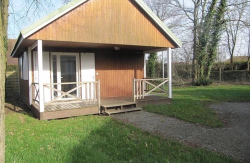 Jumieges Ski Chalet | ZEcamping 4* piscine couverte locatif TV 30m2